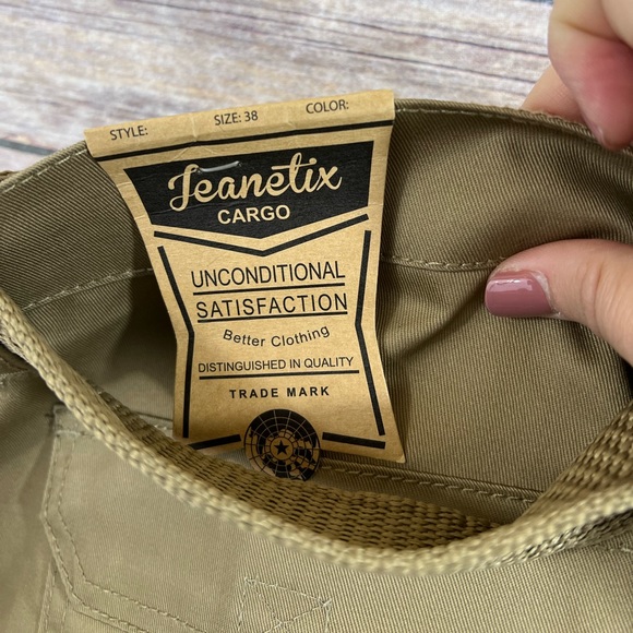 Jeanetix Cargo Pant- Size 38- NWT - Picture 3 of 5